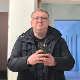 Profilul lui George M