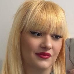 Profilul lui Violeta M
